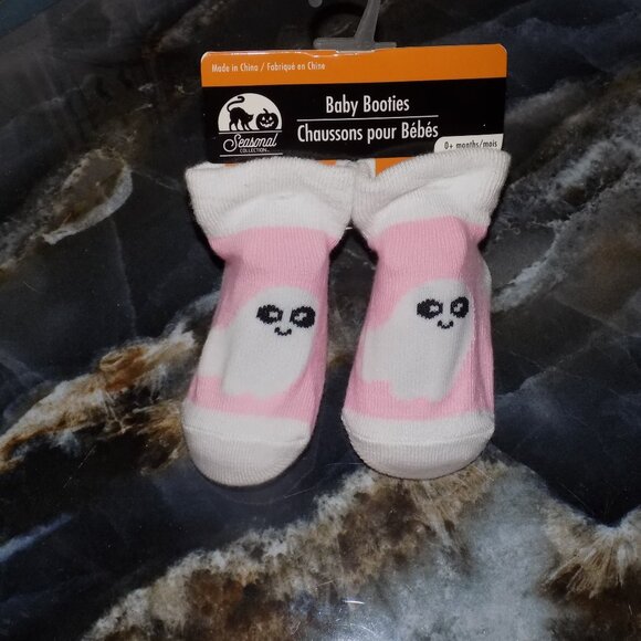 SEASONAL COLLECTION HALLOWEEN PINK GHOST BABY BOOTIES W/GRIPPER BOTTOMS NEW - Picture 5 of 6
